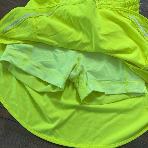 Lululemon Skort- Size 4 - Picture 3 of 4